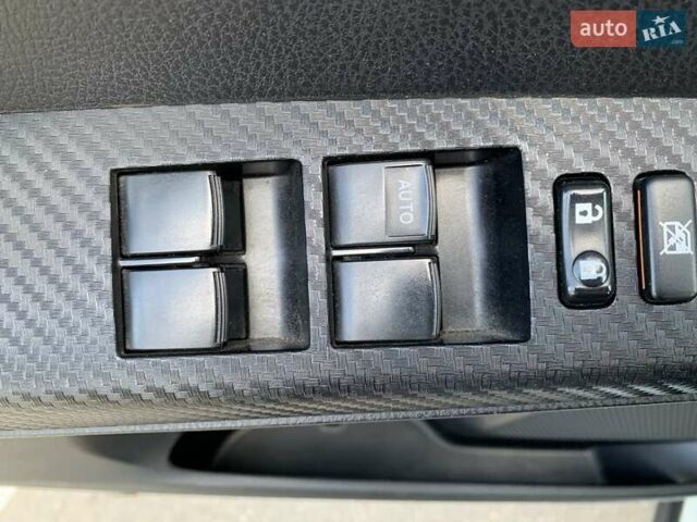 Белый Тойота РАВ 4, объемом двигателя 2.5 л и пробегом 139 тыс. км за 19000 $, фото 17 на Automoto.ua