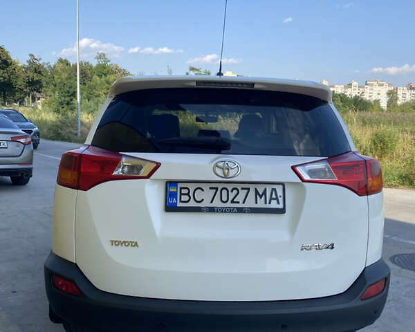 Білий Тойота РАВ 4, об'ємом двигуна 2.23 л та пробігом 158 тис. км за 15400 $, фото 21 на Automoto.ua