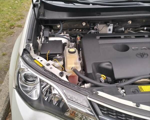 Белый Тойота РАВ 4, объемом двигателя 2.23 л и пробегом 309 тыс. км за 15300 $, фото 5 на Automoto.ua