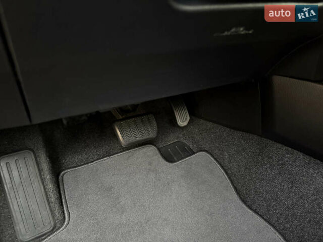 Белый Тойота РАВ 4, объемом двигателя 2.5 л и пробегом 79 тыс. км за 19200 $, фото 52 на Automoto.ua