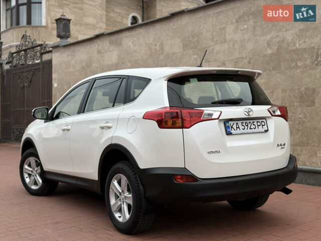 Белый Тойота РАВ 4, объемом двигателя 2.5 л и пробегом 79 тыс. км за 19200 $, фото 13 на Automoto.ua