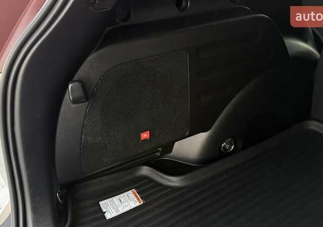 Тойота РАВ 4 2013 в Тернополе на Automoto.ua Белый Тойота РАВ 4, объемом двигателя 2.49 л и пробегом 169 тыс. км за 15999 $, фото 32 на Automoto.ua