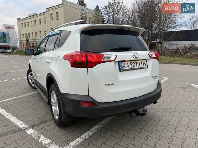 Білий Тойота РАВ 4, об'ємом двигуна 2.5 л та пробігом 195 тис. км за 17300 $, фото 4 на Automoto.ua