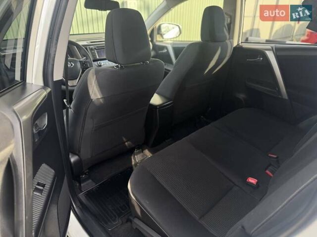 Белый Тойота РАВ 4, объемом двигателя 2.23 л и пробегом 182 тыс. км за 14500 $, фото 49 на Automoto.ua