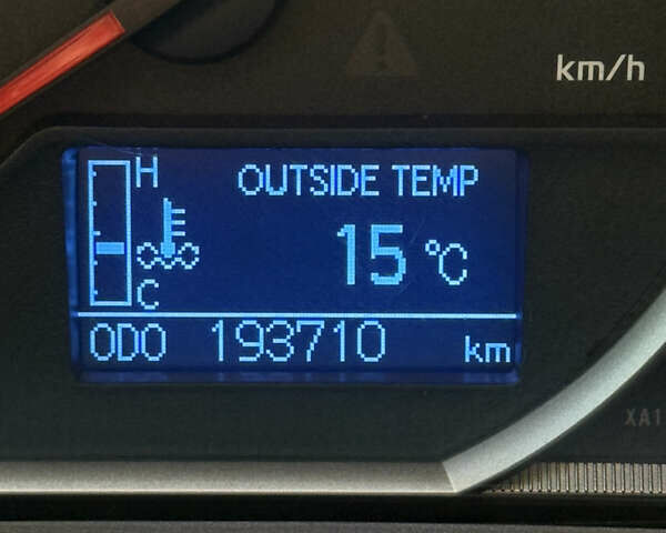 Белый Тойота РАВ 4, объемом двигателя 2.23 л и пробегом 193 тыс. км за 16750 $, фото 25 на Automoto.ua