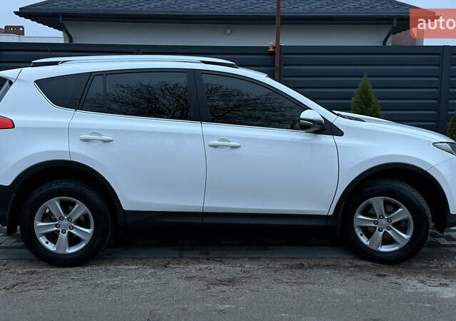 Белый Тойота РАВ 4, объемом двигателя 2.49 л и пробегом 252 тыс. км за 15500 $, фото 7 на Automoto.ua