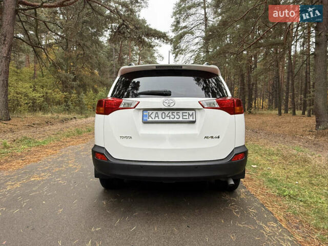 Тойота РАВ 4 2013 у Києві на Automoto.ua Білий Тойота РАВ 4, об'ємом двигуна 2 л та пробігом 192 тис. км за 16800 $, фото 12 на Automoto.ua