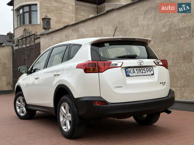 Белый Тойота РАВ 4, объемом двигателя 2.5 л и пробегом 79 тыс. км за 19200 $, фото 14 на Automoto.ua