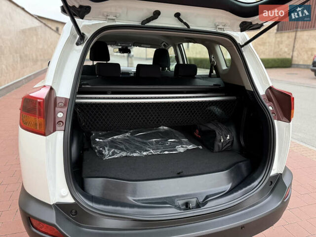 Белый Тойота РАВ 4, объемом двигателя 2.5 л и пробегом 79 тыс. км за 19200 $, фото 64 на Automoto.ua
