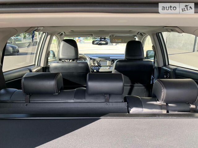 Тойота РАВ 4 2013 в Харькове на Automoto.ua Белый Тойота РАВ 4, объемом двигателя 2.5 л и пробегом 139 тыс. км за 20500 $, фото 16 на Automoto.ua