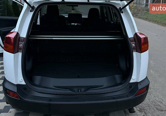 Белый Тойота РАВ 4, объемом двигателя 2.49 л и пробегом 252 тыс. км за 15500 $, фото 36 на Automoto.ua