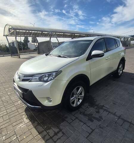 Белый Тойота РАВ 4, объемом двигателя 2.23 л и пробегом 219 тыс. км за 17000 $, фото 5 на Automoto.ua