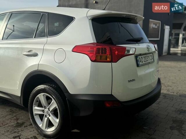 Белый Тойота РАВ 4, объемом двигателя 2.23 л и пробегом 182 тыс. км за 14500 $, фото 24 на Automoto.ua
