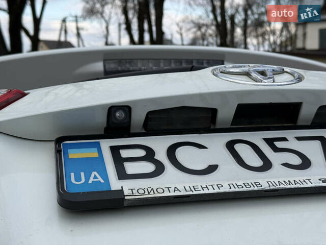 Белый Тойота РАВ 4, объемом двигателя 2.2 л и пробегом 255 тыс. км за 15700 $, фото 24 на Automoto.ua