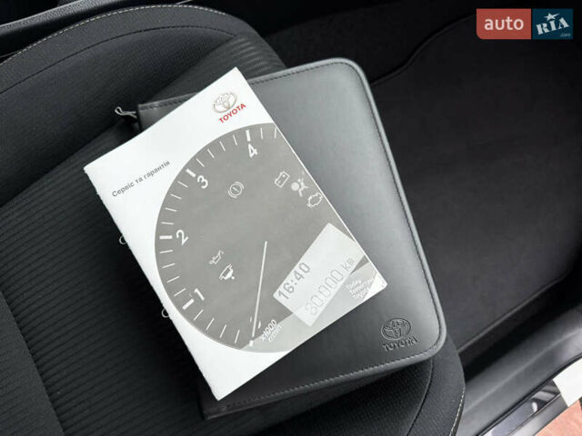 Білий Тойота РАВ 4, об'ємом двигуна 2 л та пробігом 98 тис. км за 17900 $, фото 67 на Automoto.ua