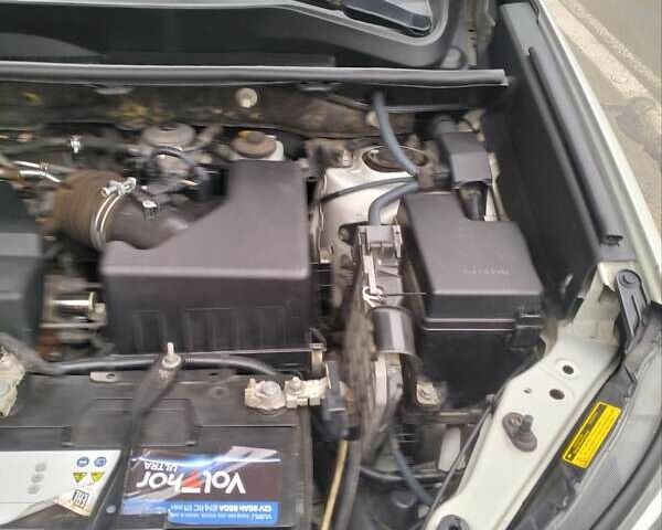 Белый Тойота РАВ 4, объемом двигателя 2.23 л и пробегом 309 тыс. км за 15300 $, фото 7 на Automoto.ua