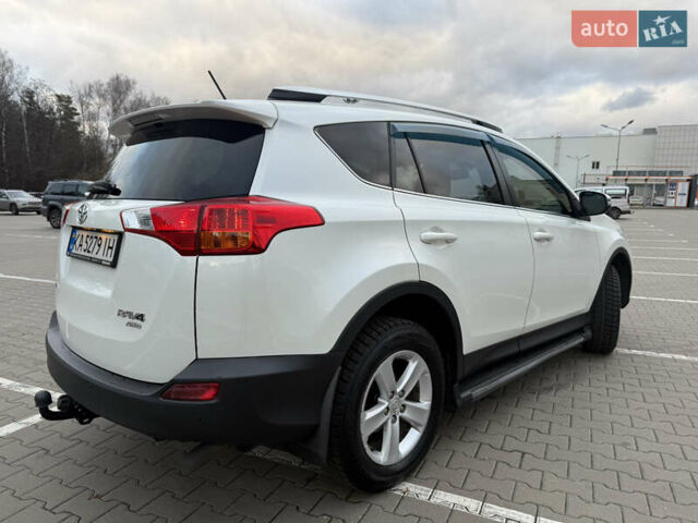 Білий Тойота РАВ 4, об'ємом двигуна 2.5 л та пробігом 195 тис. км за 17300 $, фото 7 на Automoto.ua
