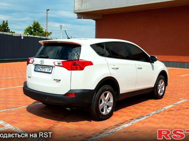 Белый Тойота РАВ 4, объемом двигателя 2.5 л и пробегом 92 тыс. км за 18500 $, фото 3 на Automoto.ua