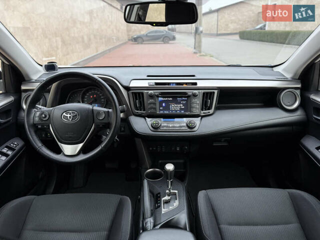 Белый Тойота РАВ 4, объемом двигателя 2.5 л и пробегом 79 тыс. км за 19200 $, фото 54 на Automoto.ua