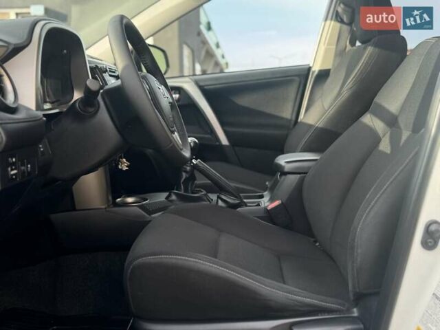 Белый Тойота РАВ 4, объемом двигателя 2.23 л и пробегом 182 тыс. км за 14500 $, фото 33 на Automoto.ua