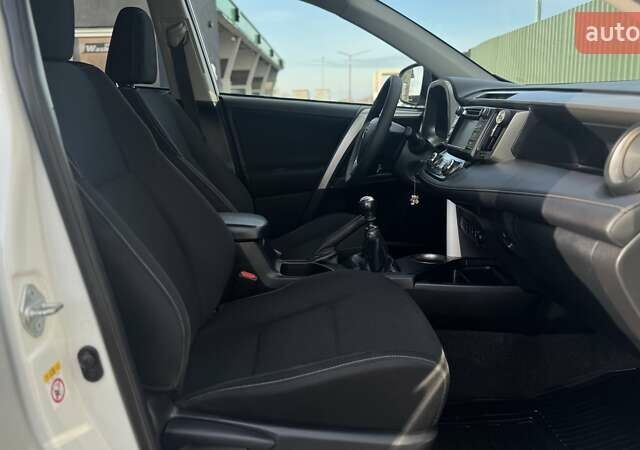 Белый Тойота РАВ 4, объемом двигателя 2.23 л и пробегом 182 тыс. км за 14500 $, фото 60 на Automoto.ua