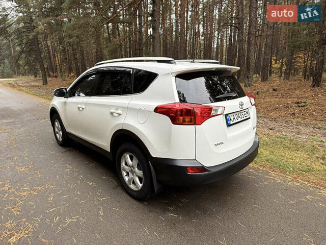 Тойота РАВ 4 2013 у Києві на Automoto.ua Білий Тойота РАВ 4, об'ємом двигуна 2 л та пробігом 192 тис. км за 16800 $, фото 63 на Automoto.ua