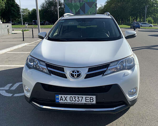 Тойота РАВ 4 2013 в Харькове на Automoto.ua Белый Тойота РАВ 4, объемом двигателя 2.5 л и пробегом 139 тыс. км за 20500 $, фото 5 на Automoto.ua