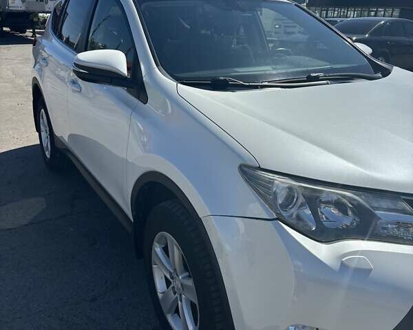 Белый Тойота РАВ 4, объемом двигателя 2.23 л и пробегом 191 тыс. км за 16500 $, фото 4 на Automoto.ua