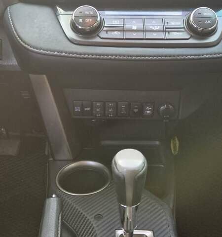 Белый Тойота РАВ 4, объемом двигателя 2.23 л и пробегом 126 тыс. км за 18500 $, фото 9 на Automoto.ua