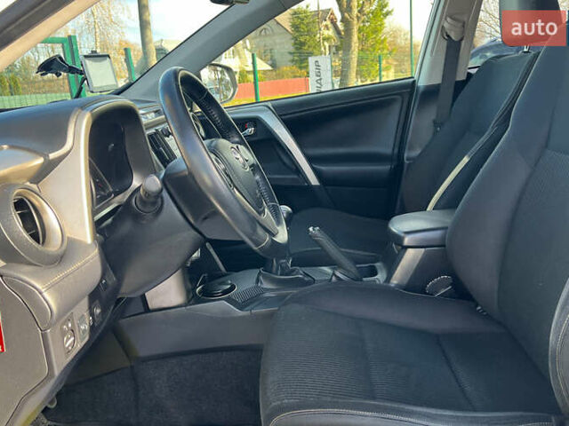 Белый Тойота РАВ 4, объемом двигателя 2.23 л и пробегом 160 тыс. км за 17700 $, фото 8 на Automoto.ua