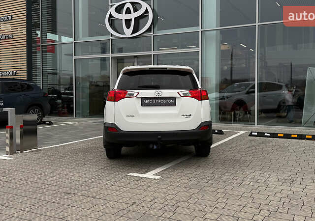 Белый Тойота РАВ 4, объемом двигателя 2.23 л и пробегом 188 тыс. км за 18900 $, фото 5 на Automoto.ua