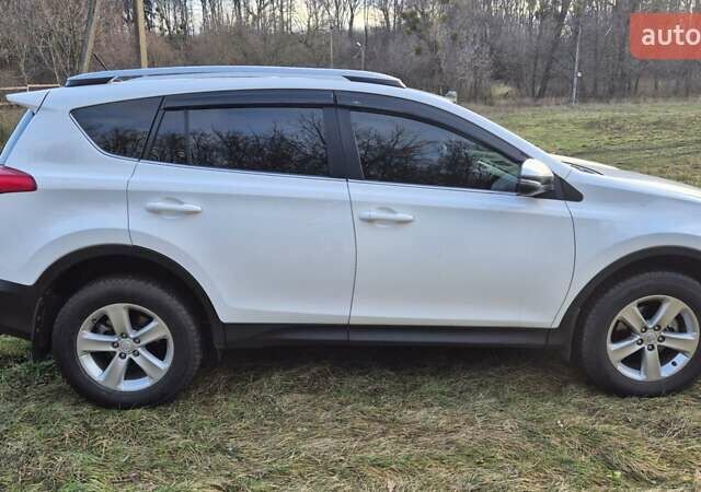 Белый Тойота РАВ 4, объемом двигателя 2.23 л и пробегом 126 тыс. км за 18500 $, фото 3 на Automoto.ua