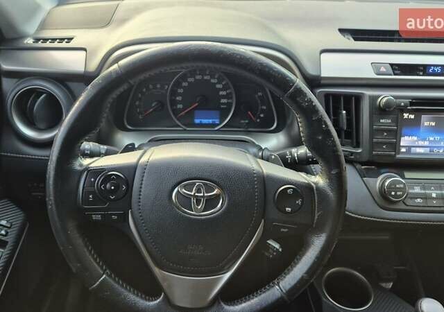 Белый Тойота РАВ 4, объемом двигателя 2.23 л и пробегом 126 тыс. км за 18500 $, фото 10 на Automoto.ua