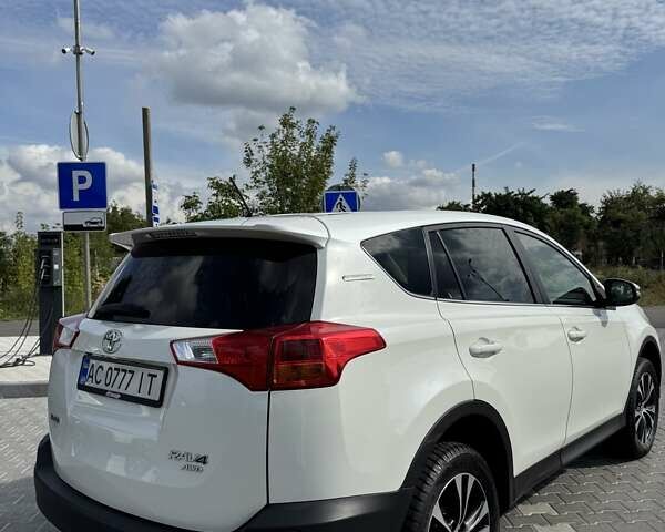 Білий Тойота РАВ 4, об'ємом двигуна 2.23 л та пробігом 299 тис. км за 17500 $, фото 11 на Automoto.ua