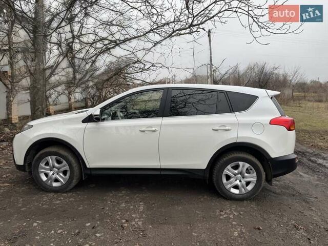 Белый Тойота РАВ 4, объемом двигателя 1.99 л и пробегом 132 тыс. км за 17000 $, фото 3 на Automoto.ua