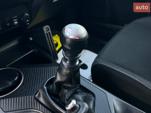 Белый Тойота РАВ 4, объемом двигателя 2.23 л и пробегом 160 тыс. км за 17700 $, фото 16 на Automoto.ua