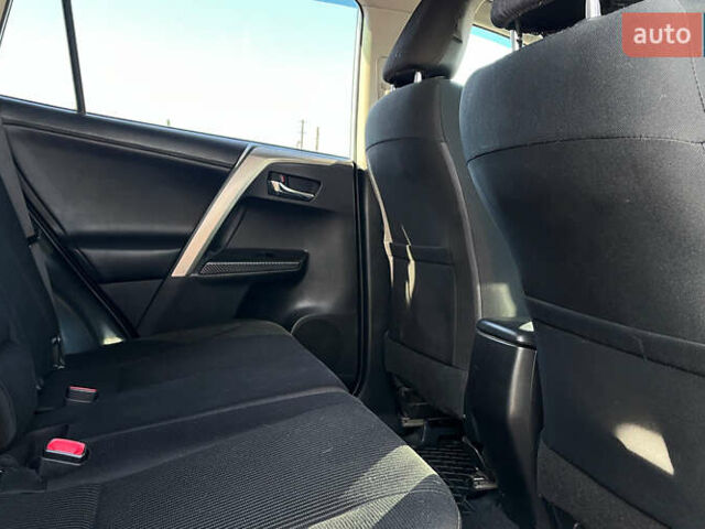 Белый Тойота РАВ 4, объемом двигателя 2.23 л и пробегом 160 тыс. км за 17700 $, фото 21 на Automoto.ua