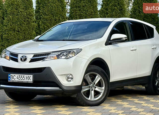 Белый Тойота РАВ 4, объемом двигателя 2 л и пробегом 216 тыс. км за 14999 $, фото 3 на Automoto.ua