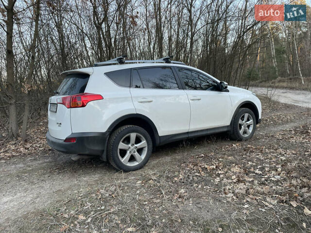 Білий Тойота РАВ 4, об'ємом двигуна 2.2 л та пробігом 102 тис. км за 19000 $, фото 5 на Automoto.ua