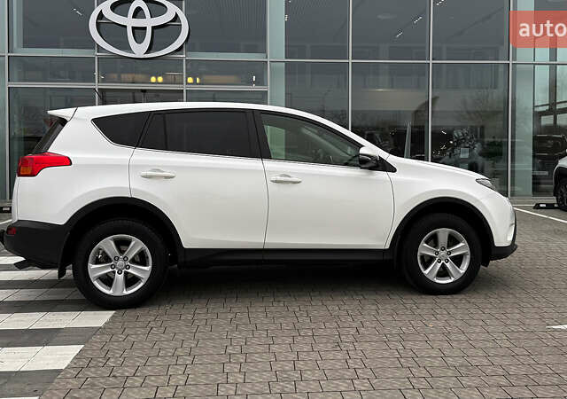 Белый Тойота РАВ 4, объемом двигателя 2.23 л и пробегом 188 тыс. км за 18900 $, фото 18 на Automoto.ua