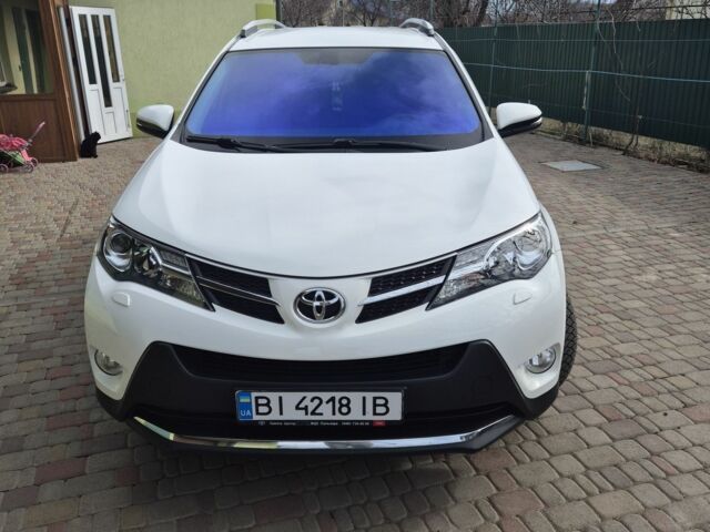 Белый Тойота РАВ 4, объемом двигателя 2.2 л и пробегом 124 тыс. км за 19000 $, фото 8 на Automoto.ua