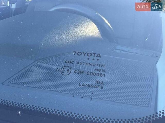 Белый Тойота РАВ 4, объемом двигателя 2.23 л и пробегом 131 тыс. км за 18000 $, фото 33 на Automoto.ua