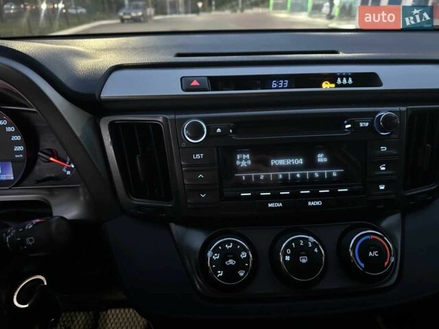 Белый Тойота РАВ 4, объемом двигателя 2 л и пробегом 123 тыс. км за 16900 $, фото 18 на Automoto.ua