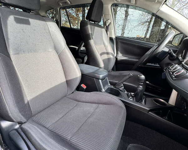 Белый Тойота РАВ 4, объемом двигателя 1.99 л и пробегом 181 тыс. км за 15700 $, фото 13 на Automoto.ua