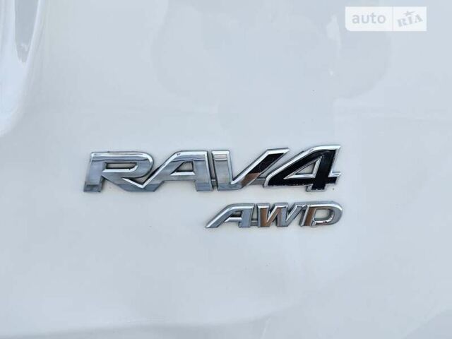 Белый Тойота РАВ 4, объемом двигателя 2.5 л и пробегом 97 тыс. км за 15750 $, фото 22 на Automoto.ua
