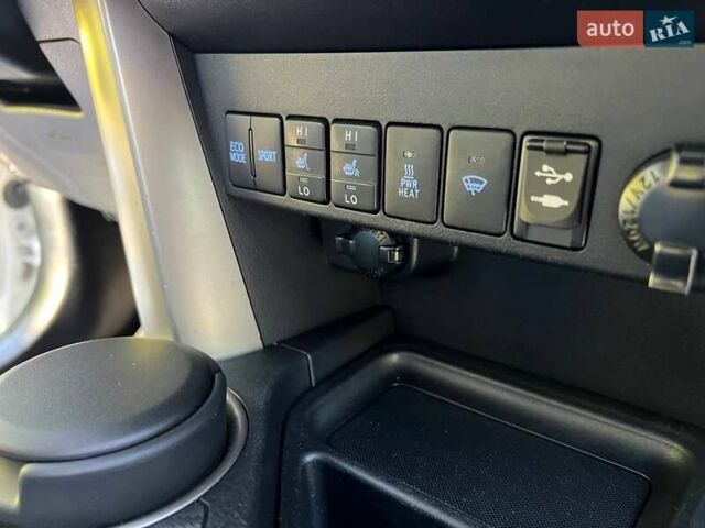 Белый Тойота РАВ 4, объемом двигателя 2.23 л и пробегом 131 тыс. км за 18000 $, фото 26 на Automoto.ua