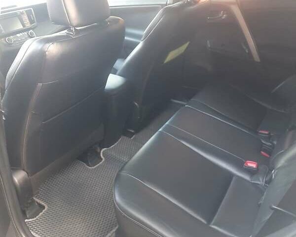 Білий Тойота РАВ 4, об'ємом двигуна 2.2 л та пробігом 235 тис. км за 17500 $, фото 11 на Automoto.ua