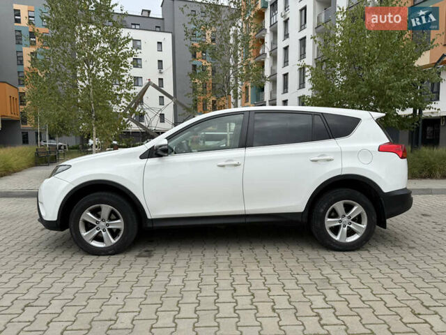 Белый Тойота РАВ 4, объемом двигателя 2.23 л и пробегом 238 тыс. км за 15000 $, фото 7 на Automoto.ua