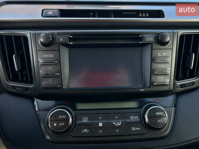 Белый Тойота РАВ 4, объемом двигателя 2.23 л и пробегом 160 тыс. км за 17700 $, фото 13 на Automoto.ua