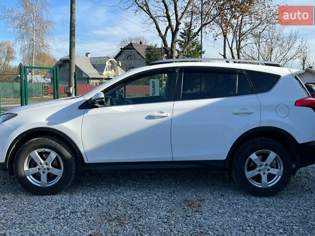 Белый Тойота РАВ 4, объемом двигателя 2.23 л и пробегом 160 тыс. км за 17700 $, фото 3 на Automoto.ua